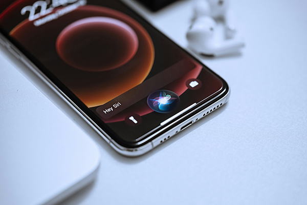 Apple retrasa la IA de Siri y apuesta por nuevo sistema operativo