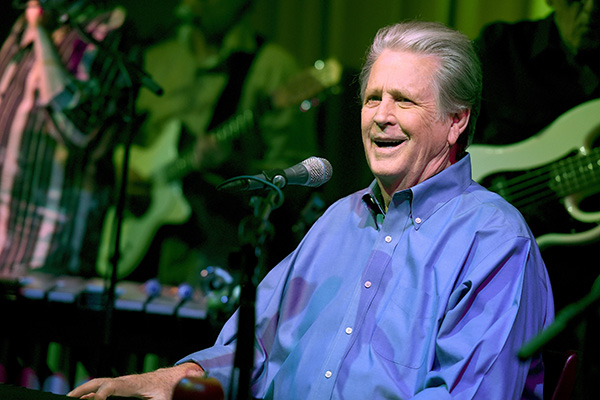 Muere Brian Wilson, fundador de la banda The Beach Boys