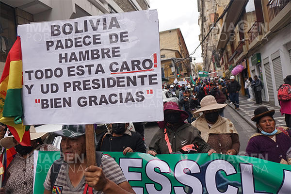 En medio de la crisis política, crece la violencia en Bolivia