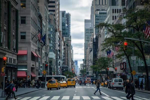 EU demanda a Nueva York por ley que impide arrestos migratorios