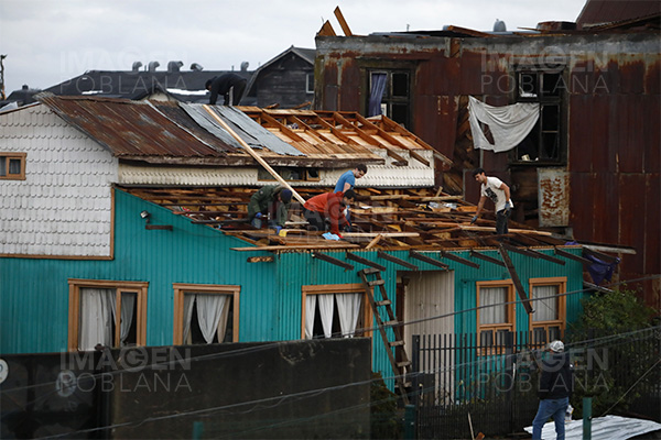 Mal tiempo en Chile deja cientos de damnificados y 165,000 hogares sin luz