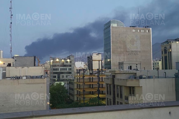 Israel ataca sede de la Televisión Estatal iraní; noticiero es interrumpido en vivo