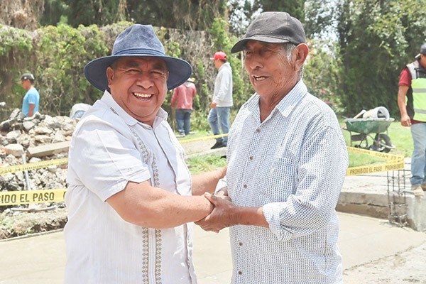 Inicia Severiano de la Rosa obras en Amozoc