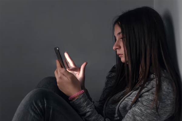 Casi la mitad de los adolescentes considera a las redes sociales malas para su salud