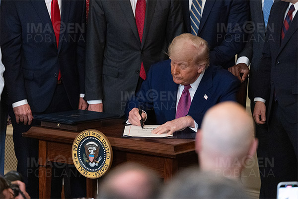 Trump firma orden que extiende por 90 días el plazo para la prohibición de TikTok
