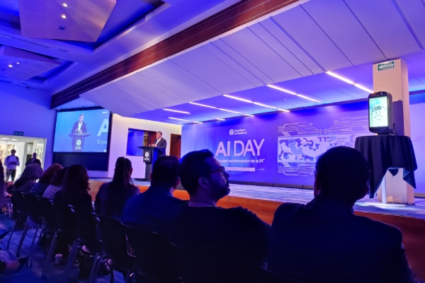 Tec de Monterrey libera plataforma de inteligencia artificial para todas las universidades