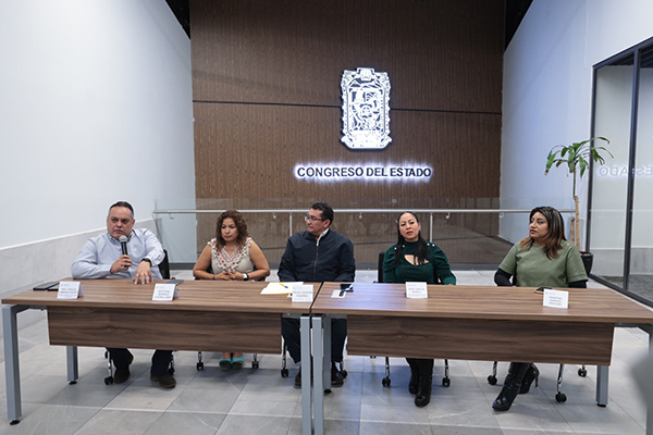 Refrenda Congreso del Estado impulso a los y las artesanas poblanas