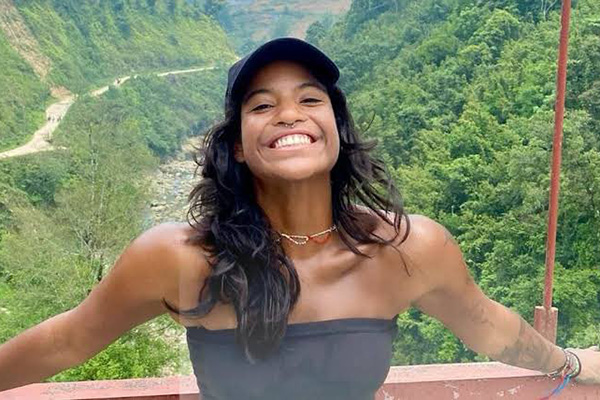 Hallan muerta a brasileña accidentada en volcán de Indonesia