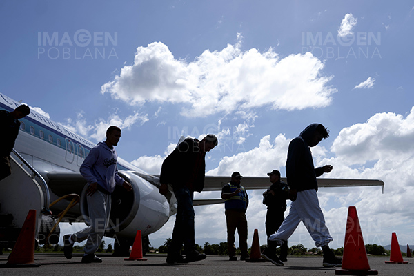 México recibió más de 65,000 personas deportadas por EU durante el mandato de Trump