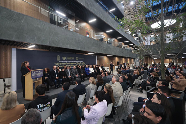 Inaugura Congreso del Estado exposición sobre las Constituciones del Estado y el Federalismo