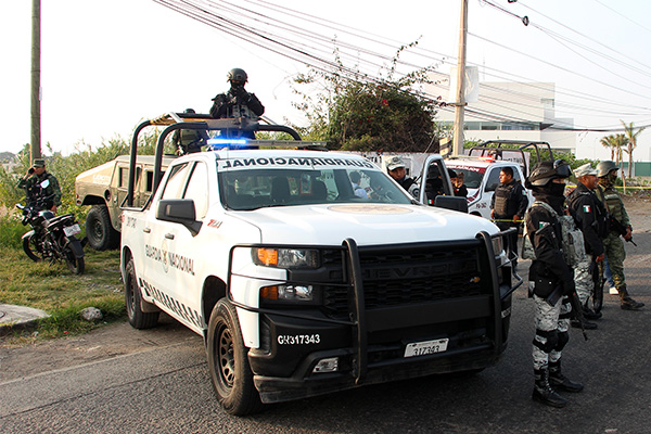 Detienen a cinco elementos de la Guardia Nacional por encubrir delincuentes