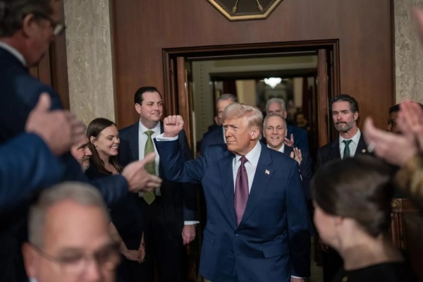 Corte Suprema de EU limita a jueces y allana camino para política migratoria de Trump