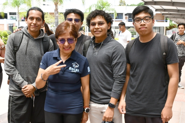 El Programa Integral de Becas de la BUAP apoya a cerca de 17,000 estudiantes al año