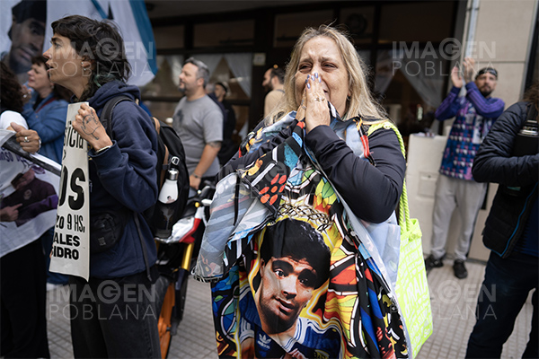 Postergan nuevo juicio por la muerte de Maradona tras dimisión de un juez