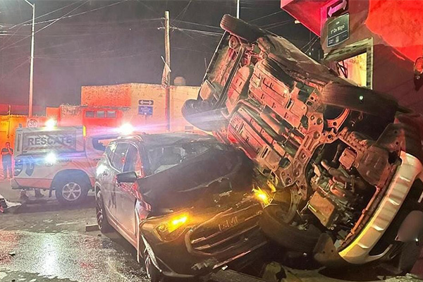 Una camioneta sobre otra: así fue el terrible choque que dejó un muerto