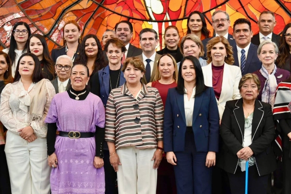 Puebla presenta modelo CEPOSAMI en Reunión Nacional de Titulares DIF