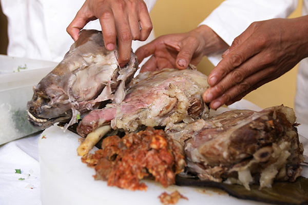 Hidalgo rompe un récord con la línea más larga de tacos de barbacoa