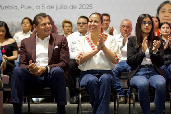 Participan diputados y diputadas en la Entrega de Apoyos del Programa Obra Comunitaria