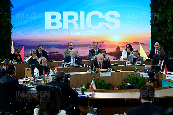 Trump anuncia arancel de 10% a países que integren el grupo BRICS