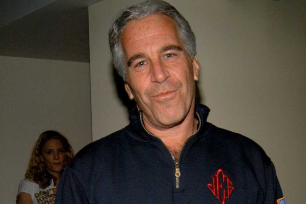 Un minuto perdido: el video del "suicidio" de Epstein está incompleto