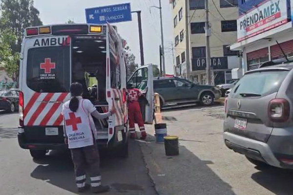 Violentos asaltantes dejan vacía la Caja de Ahorro Morelia Valladolid