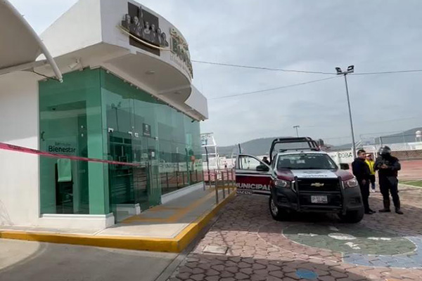 Saquean Banco del Bienestar, ubicado frente a la presidencia de Chachapa