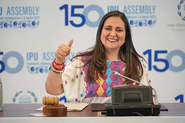 Senadora propone retirar visa a extranjeros con actitudes racistas en México