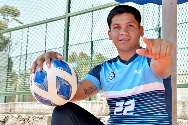 De la calle a Noruega: estudiante BUAP representará a México en copa mundial de street soccer