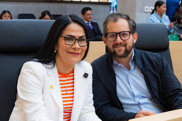 Fedrha Suriano presenta iniciativa para reducir la jornada laboral a 40 horas semanales en Puebla