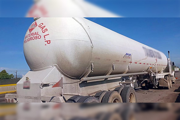 Lo detienen con 24,000 litros de huachicol en la México-Puebla