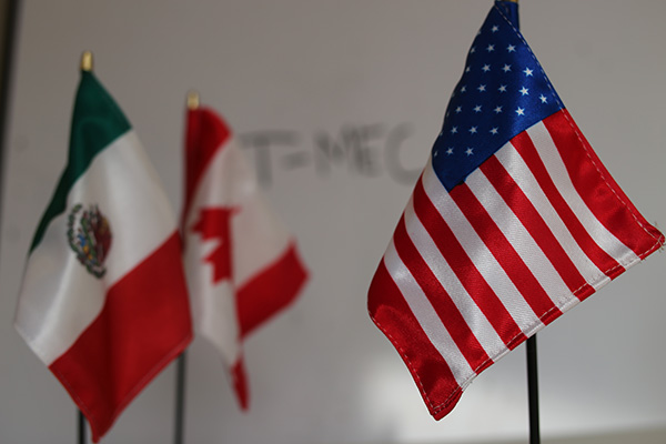 México y Canadá consideran "indispensable" respetar el T-MEC ante aranceles