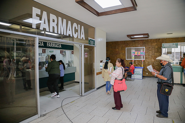 ¿Y las medicinas? Del fracaso de la Megafarmacia a las flamantes Rutas para la Salud