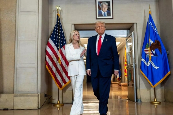 Casa Blanca confirma diagnóstico de insuficiencia venosa crónica en Donald Trump