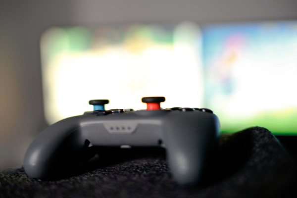 Ciberdelincuentes camuflan malware en videojuegos populares para robar cuentas