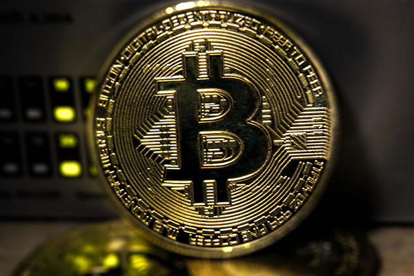 Los ataques cripto de 2025 superan los 2,000 millones de dólares en solo 142 días