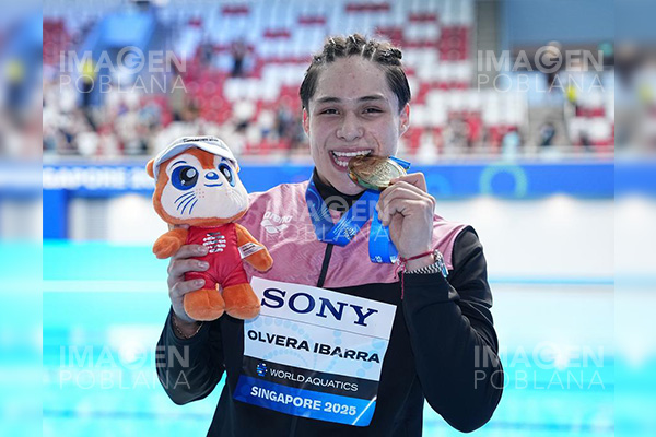 Osmar Olvera Ibarra gana oro en trampolín de 3 metros en mundial de Singapur