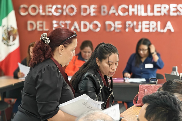 Obtienen certificación 158 trabajadores del COBAEP en procesos y cursos académicos