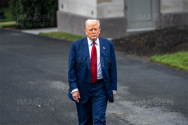 Trump impone arancel adicional de 25 % a India por compra de petróleo ruso