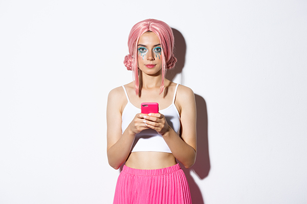 OnlyFans, alternativa al trabajo común, afirman niñas de 12 años de este país europeo