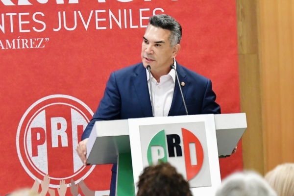 “Alito” Moreno denuncia ante la FGR a Maduro por nexos con el crimen organizado