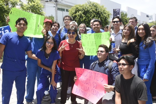 Lilia Cedillo da la bienvenida a estudiantes de nuevo ingreso del Área de la Salud