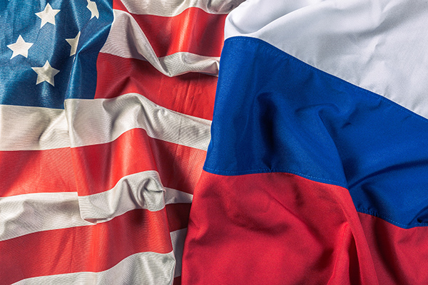 EU advierte que podrían aumentar sanciones a Rusia si falla reunión entre Putin y Trump