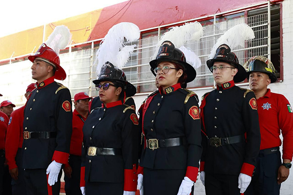 Reconoce SSP a bomberas y bomberos destacados en su día