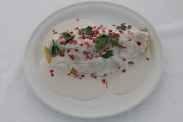 Inicia la Exposición Gastronómica de Chile en Nogada en San Pedro Cholula