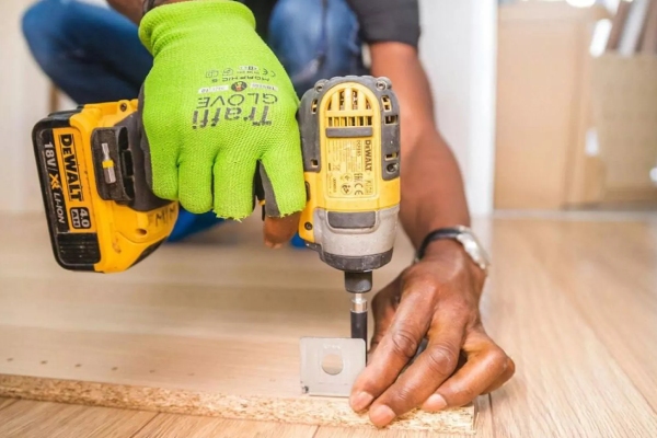 EU evalúa nuevos aranceles a muebles importados para fortalecer su industria