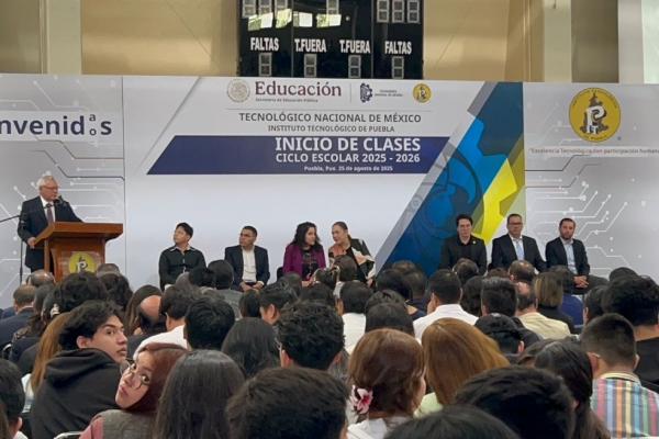 Inauguran en el Tecnológico de Puebla el ciclo escolar 2025-2026 del TecNM