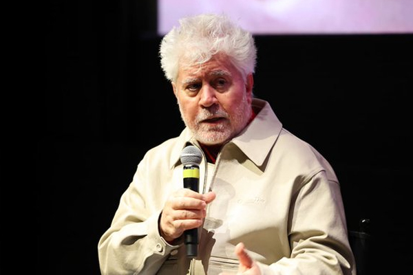 Almodóvar insta a España a romper relaciones con Israel
