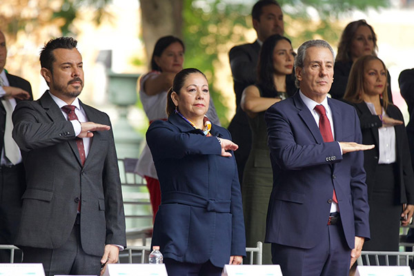 Colocan en el Congreso del Estado Bando Solemne con motivo de las Fiestas Patrias 2025