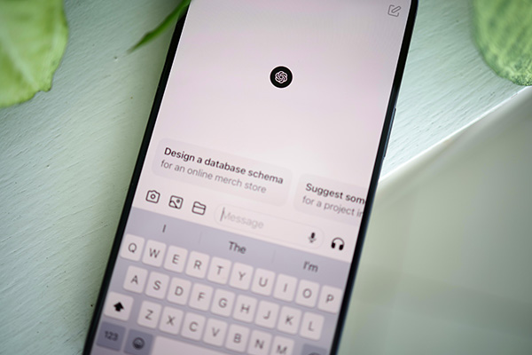 OpenAI implementará medidas de seguridad para detectar conductas suicidas