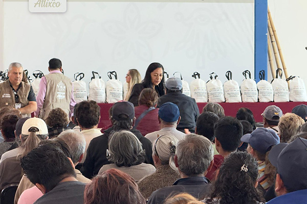 Ariadna Ayala y gobierno de Puebla refuerzan el derecho a la alimentación en Atlixco